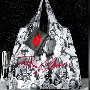 Marilyn Monroe Oversized Graphic Tote Bag NEW 🏷️